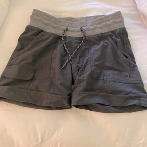 Columbia hiking shorts worn once excellent condition